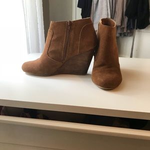 Camel suede booties